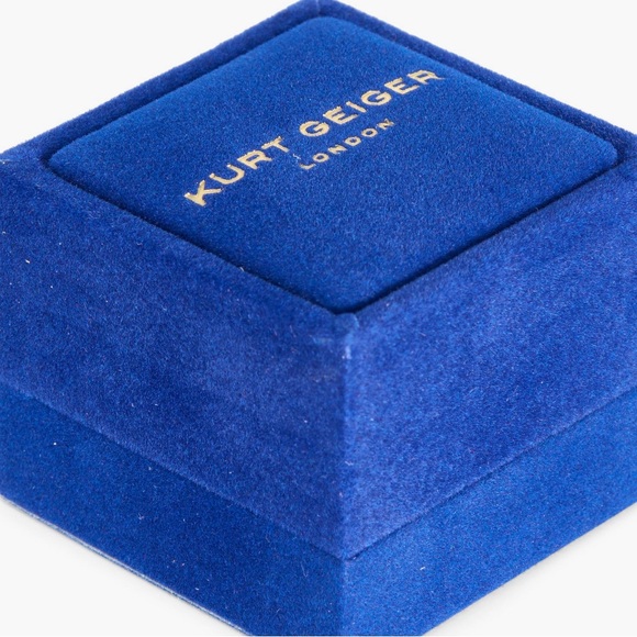 Kurt Geiger London NWT Crystal Heart Halo Cocktail Ring Multi Colored Size 7! - Picture 3 of 3